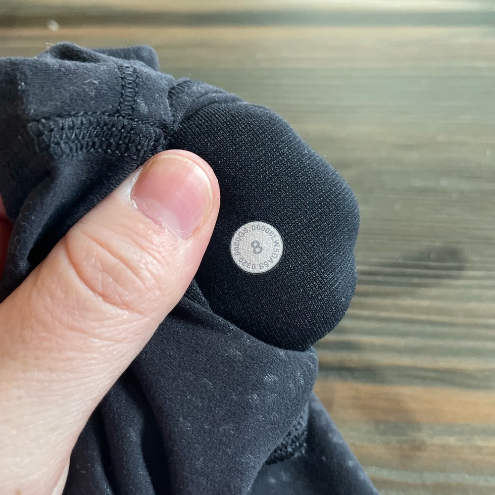 lululemon athletica Black Subtle Dot High-Rise Leggings - Picture 3 of 6